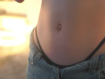 girl
        kyleepassley cam image #21083