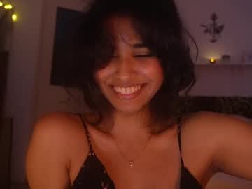 girl
        mriea_ cam image #17981