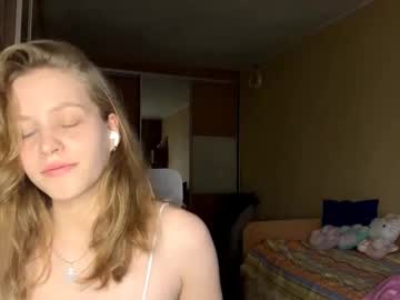 girl Naughty Night Cams - Unleash Your Wild Side! with latoyiacuculich