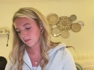 girl Naughty Night Cams - Unleash Your Wild Side! with alyssaleary1