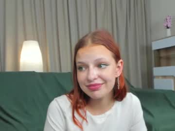 girl
        elisesmittt cam image #12357