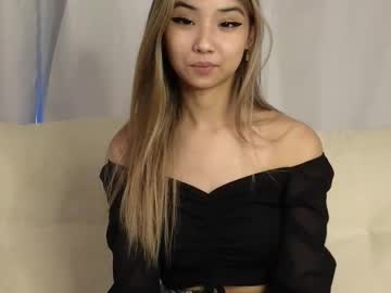 girl
        asian_ivy cam image #14120