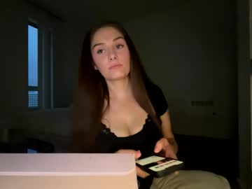 girl
        urfav304 cam image #15948