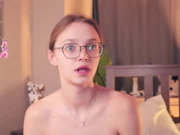 girl Naughty Night Cams - Unleash Your Wild Side! with mia_sea_