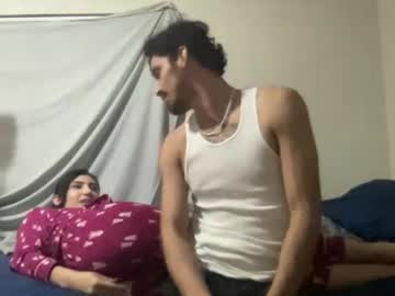 couple
        dreamworld420 cam image #6254