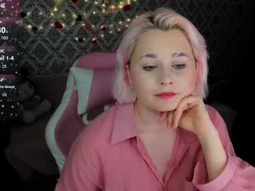 girl
        helena__miller cam image #8953