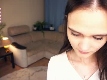 girl
        veronaalvey cam image #1541