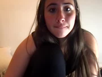 girl
        ashkash08 cam image #1671