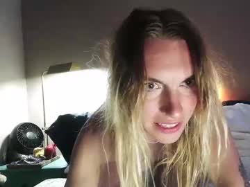 couple Naughty Night Cams - Unleash Your Wild Side! with lorik69