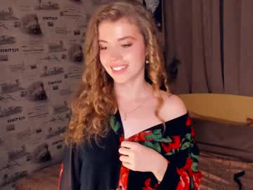 girl Naughty Night Cams - Unleash Your Wild Side! with chia_silver