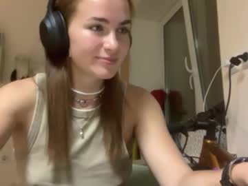 girl Naughty Night Cams - Unleash Your Wild Side! with saundrayeeloy