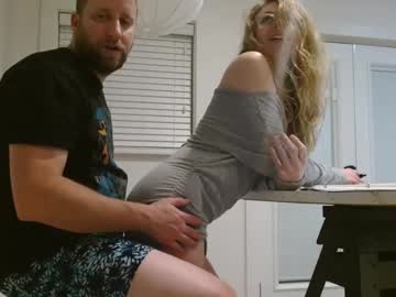 couple
        fungirlnextdoor cam image #9606