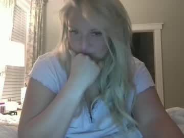 couple
        docwife12 cam image #20557