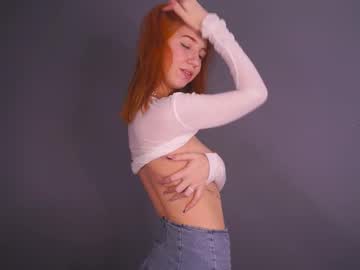 girl
        lusij cam image #21109