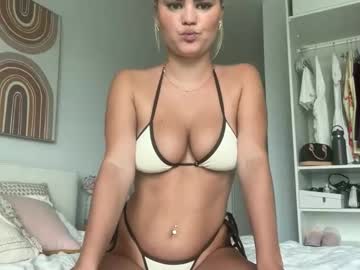 girl Naughty Night Cams - Unleash Your Wild Side! with poppymaee