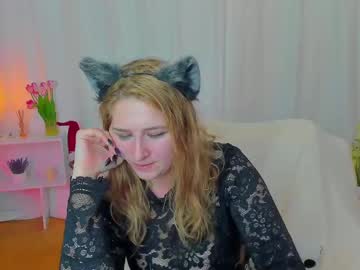 girl
        viktoriia_wish cam image #3638