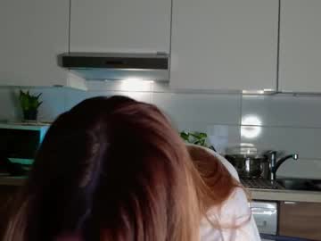 girl
        magiclovexo cam image #19142