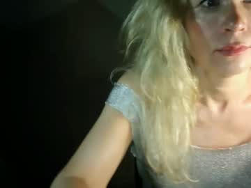 girl Naughty Night Cams - Unleash Your Wild Side! with julia_giulia