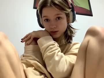 girl Naughty Night Cams - Unleash Your Wild Side! with vannessablumer