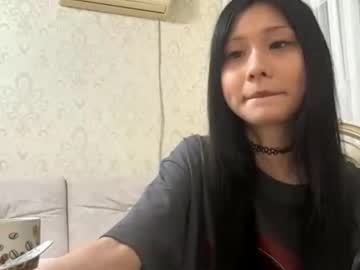 girl
        kishagray cam image #21827