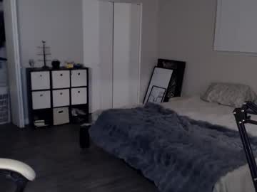 girl
        zoeemonroe cam image #18100
