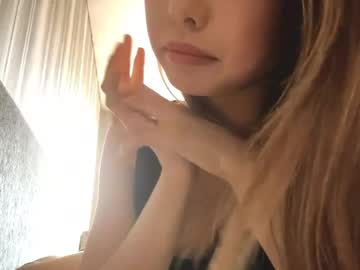 girl
        hilmavasudevan cam image #22796