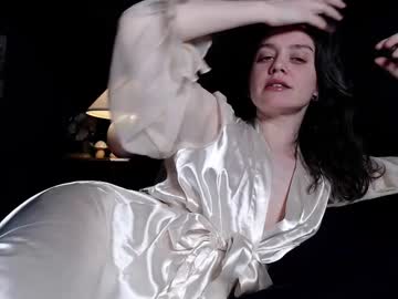 girl
        club_void cam image #12274