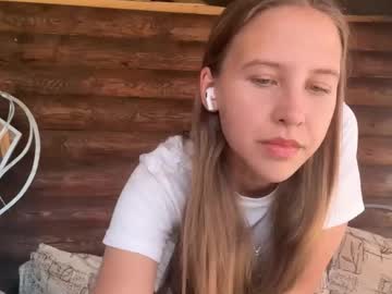 girl Naughty Night Cams - Unleash Your Wild Side! with silky_glow_heat_patpat
