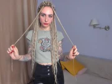 girl
        anabelmoons cam image #9720