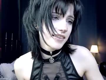 girl
        dark_vamp_ cam image #14127