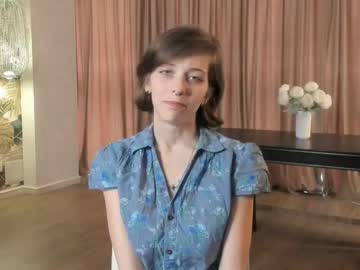 girl
        edlafollin cam image #10878