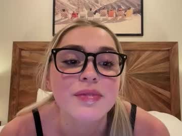 girl
        itscocostar cam image #22142