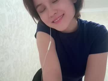 girl
        vivatrude cam image #21528