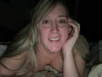 girl Naughty Night Cams - Unleash Your Wild Side! with mjqlado