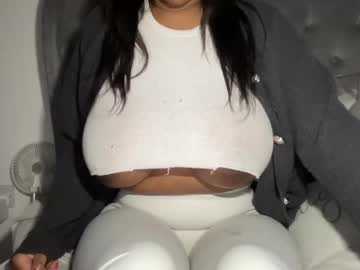 girl
        reneenicole100 cam image #3566