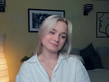 girl Naughty Night Cams - Unleash Your Wild Side! with silviagillingham