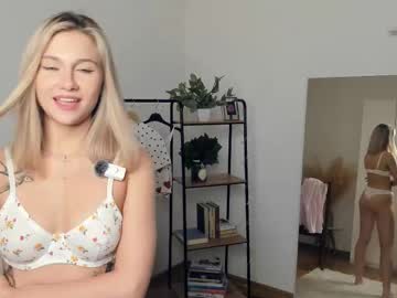 girl Naughty Night Cams - Unleash Your Wild Side! with glossybabe_