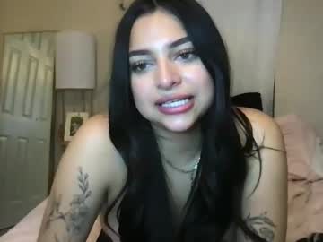 girl Naughty Night Cams - Unleash Your Wild Side! with xoellee