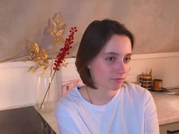 girl
        elvinabrickell cam image #9010