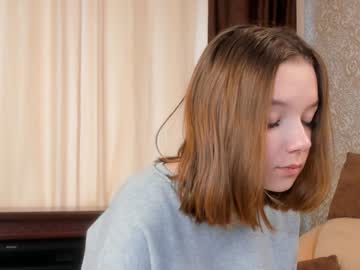 girl
        beatrixfrake cam image #4115