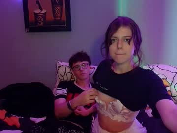 couple
        x_files_t cam image #18264