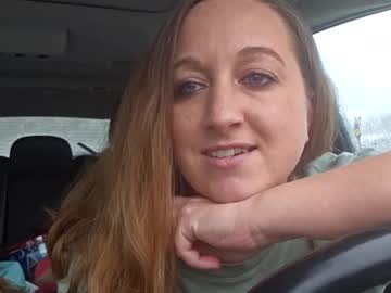 girl
        carmen_side cam image #6120