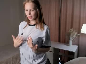 girl Naughty Night Cams - Unleash Your Wild Side! with edlacarleton