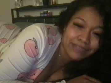 girl
        ohmyyleilani cam image #8287