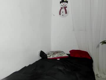 couple Naughty Night Cams - Unleash Your Wild Side! with laura_and_kevin