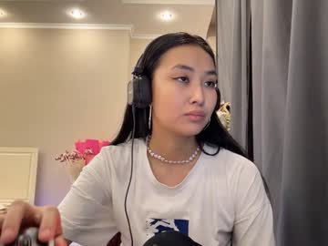 girl
        glenngauldin cam image #22324